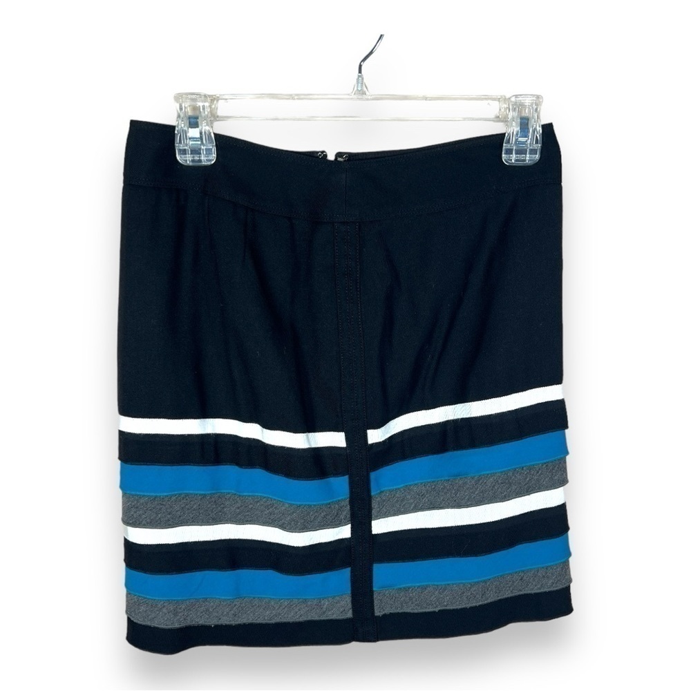 SIZE 0 WHITE HOUSE BLACK MARKET SKIRT BLACK WHITE BLUE STRIPED LINED ZIP CLOSURE